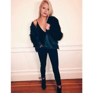 Meet your Posher, Julie